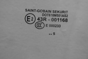 Изображение товара 110846 - 00110846 steklo dveri perednej levoj Toyota Matrix 2