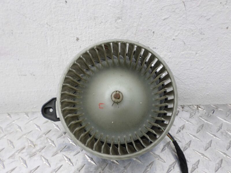 Изображение товара 111082 - 00111082 ventilyator otopitelya (motorchik pechki)