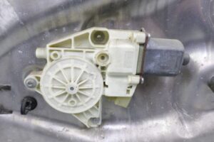 Изображение товара 111210 - 00111210 steklopodemnik perednij pravyj Honda Ridgeline 3