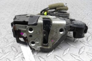 Изображение товара 111237 - 00111237 zamok dveri perednej pravoj Subaru Tribeca 2