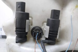 Изображение товара 111422 - 00111422 bachok omyvatelya Toyota Carina E 3