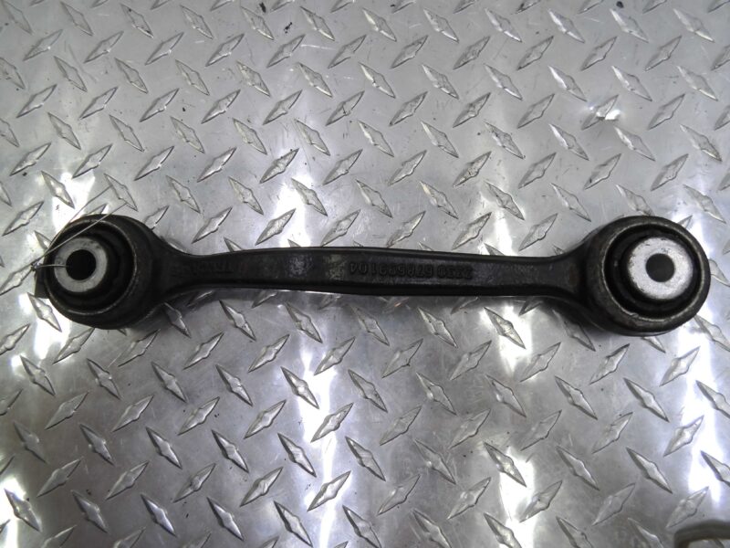 Изображение товара 111436 - 00111436 rychag zadnij levyj verkhnij