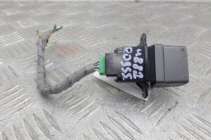 Изображение товара 111608 - 00111608 knopka avarijnoj signalizatsii 1