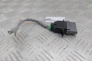 Изображение товара 111608 - 00111608 knopka avarijnoj signalizatsii 2