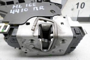 Изображение товара 111641 - 00111641 zamok dveri perednej pravoj Ford Mondeo 1