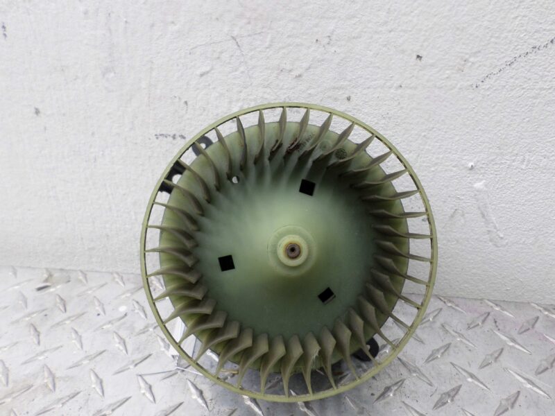 Изображение товара 111703 - 00111703 ventilyator otopitelya (motorchik pechki) Honda Shuttle