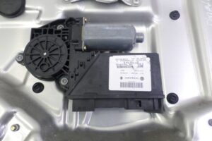 Изображение товара 111779 - 00111779 steklopodemnik zadnij pravyj Toyota Carina E 2