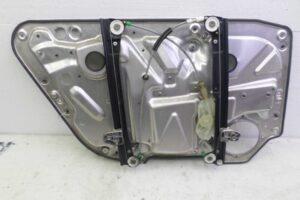 Изображение товара 111779 - 00111779 steklopodemnik zadnij pravyj Toyota Carina E 3