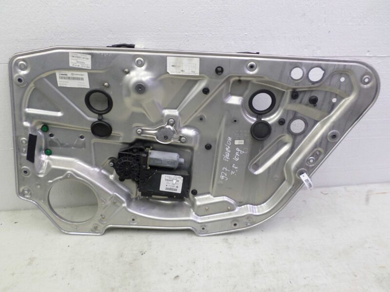 Изображение товара 111779 - 00111779 steklopodemnik zadnij pravyj Toyota Carina E