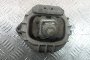 Изображение товара 111782 - 00111782 podushka krepleniya dvigatelya 