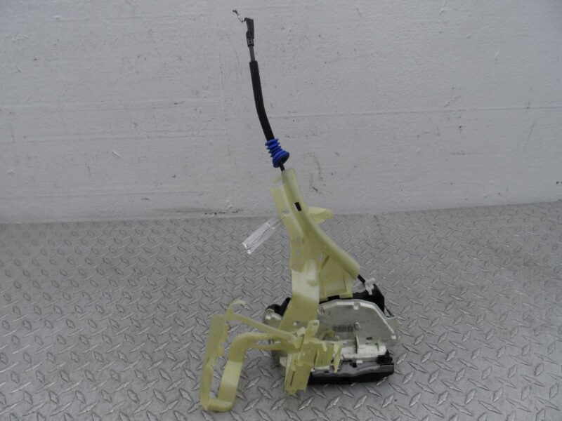 Изображение товара 111881 - 00111881 zamok dveri perednej pravoj Volkswagen Lupo