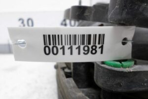 Изображение товара 111981 - 00111981 fara pravaya Toyota Venza 3