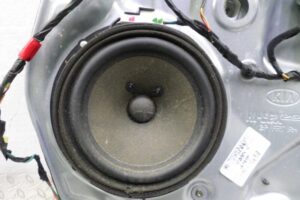 Изображение товара 112079 - 00112079 steklopodemnik perednij pravyj Audi TT 1