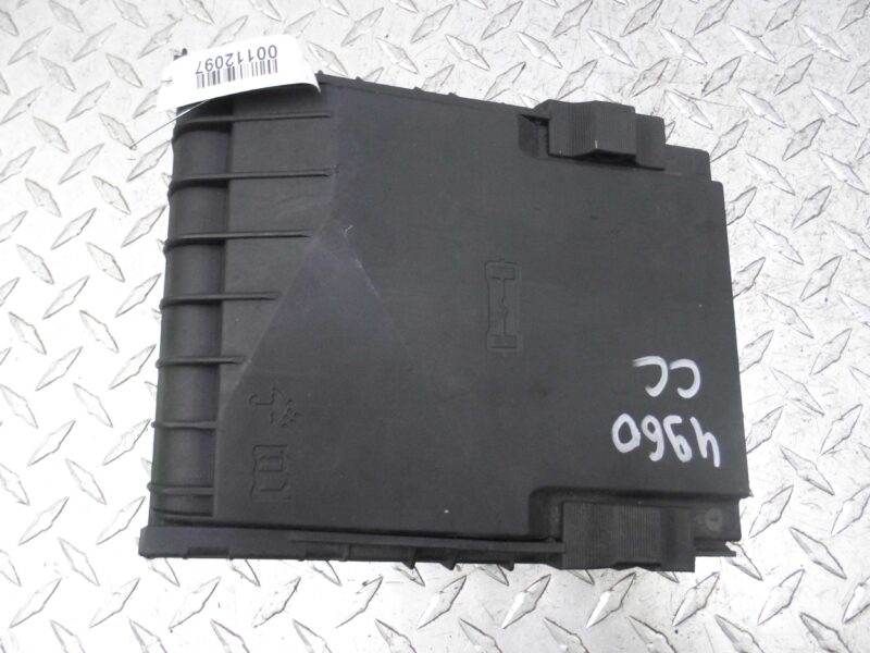 Изображение товара 112097 - 00112097 kryshka bloka predokhranitelej Renault Logan