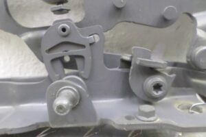 Изображение товара 112191 - 00112191 petlya kapota levaya 2