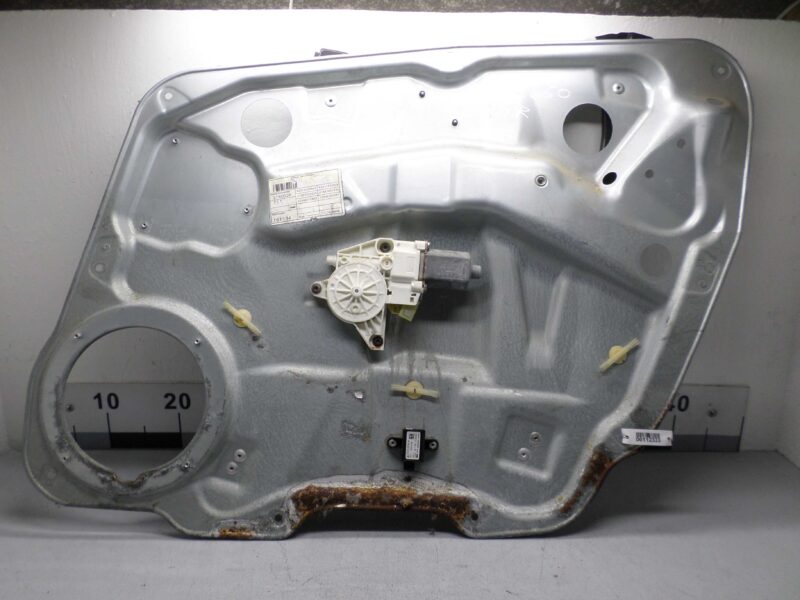 Изображение товара 112333 - 00112333 steklopodemnik perednij pravyj Ford Expedition