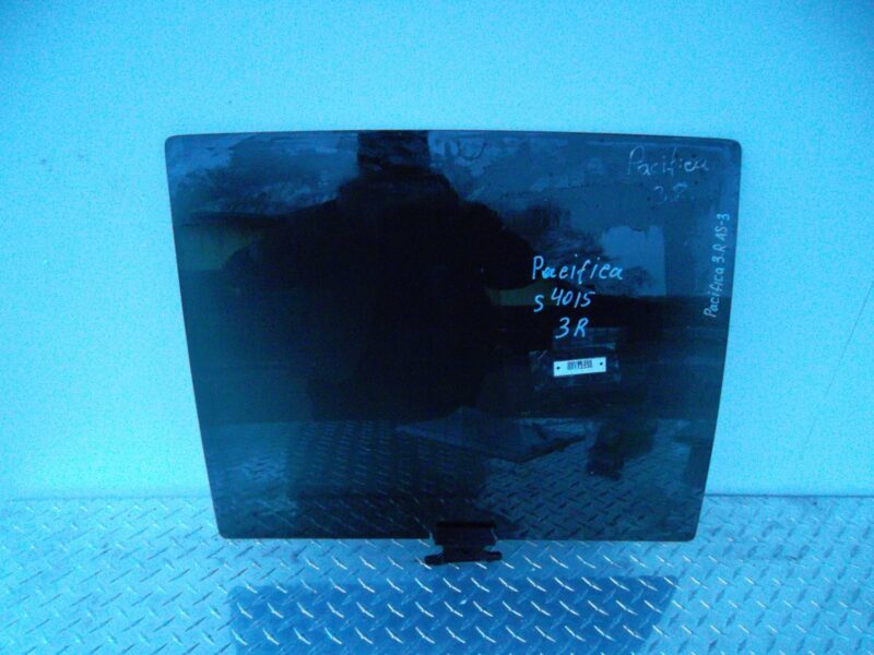 Изображение товара 112336 - 00112336 steklo dveri zadnej pravoj