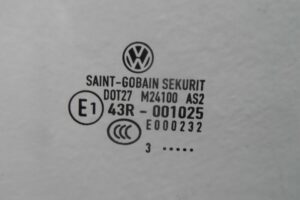 Изображение товара 112439 - 00112439 steklo dveri zadnej pravoj Volkswagen Touran 2