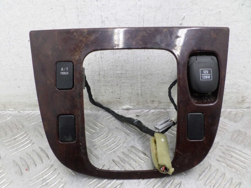 Изображение товара 112445 - 00112445 nakladka dekorativnaya Porsche Macan