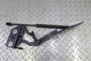 Изображение товара 112558 - 00112558 petlya kapota pravaya 