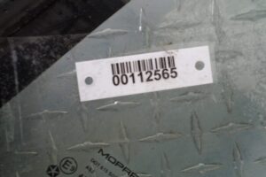 Изображение товара 112565 - 00112565 steklo dveri zadnej pravoj 1