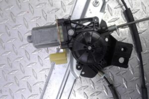 Изображение товара 112643 - 00112643 steklopodemnik perednij pravyj 3