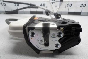 Изображение товара 112865 - 00112865 zamok dveri zadnej levoj Pontiac TransSport 3