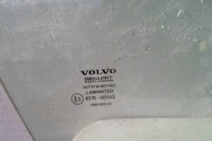 Изображение товара 113032 - 00113032 steklo dveri perednej pravoj Volvo XC70 3