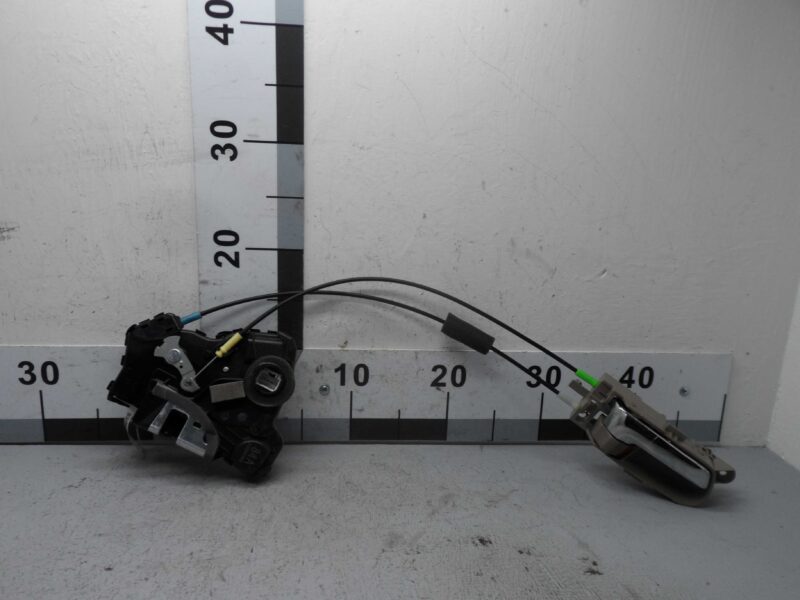 Изображение товара 113095 - 00113095 zamok dveri perednej pravoj