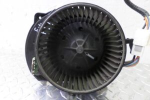 Изображение товара 113185 - 00113185 ventilyator otopitelya (motorchik pechki)