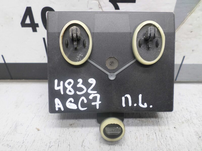 Изображение товара 113216 - 00113216 blok upravleniya perednej levoj dveri