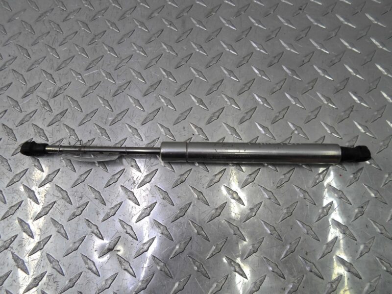 Изображение товара 113338 - 00113338 amortizator kapota Toyota Carina E