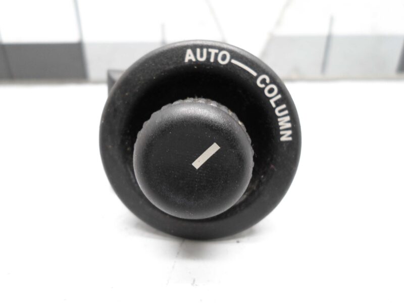 Изображение товара 113403 - 00113403 knopka salona Chevrolet Cobalt