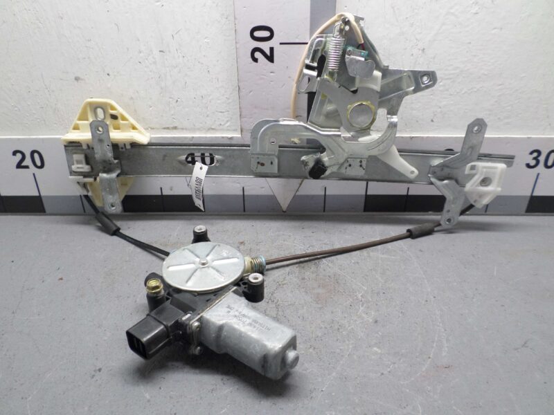 Изображение товара 113455 - 00113455 steklopodemnik zadnij levyj