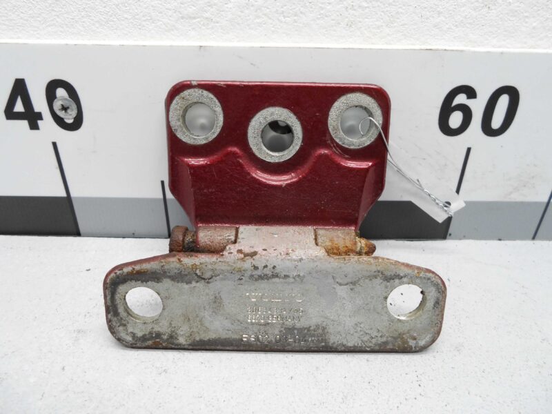 Изображение товара 113648 - 00113648 petlya kryshki bagazhnika Volvo V50