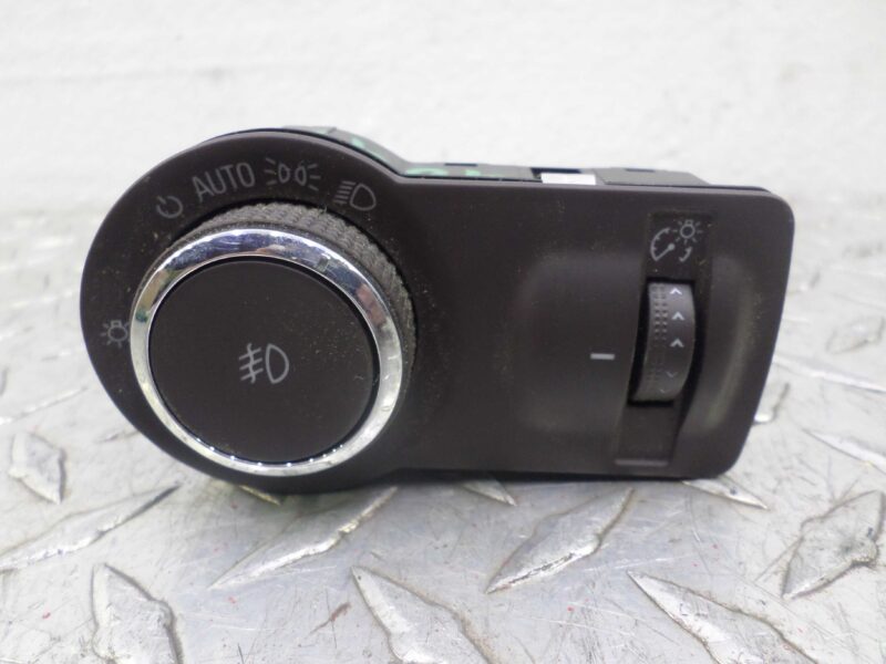 Изображение товара 113675 - 00113675 pereklyuchatel sveta