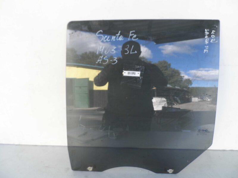 Изображение товара 113732 - 00113732 steklo dveri zadnej levoj