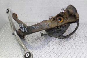 Изображение товара 113889 - 00113889 kulak povorotnyj pravyj Toyota Carina E