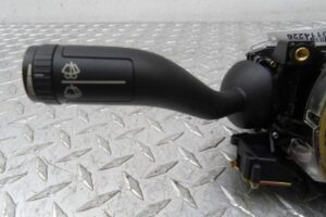 Изображение товара 114226 - 00114226 pereklyuchatel podrulevoj (strekoza) Toyota Carina E 2