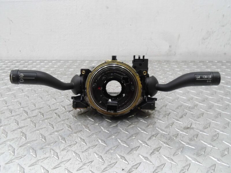 Изображение товара 114226 - 00114226 pereklyuchatel podrulevoj (strekoza) Toyota Carina E
