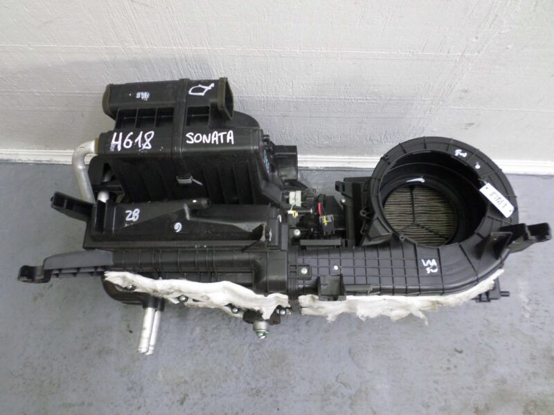 Изображение товара 114266 - 00114266 korpus otopitelya (pechki)