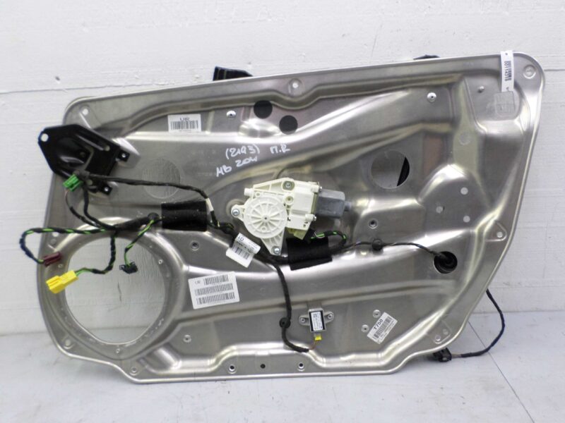 Изображение товара 114319 - 00114319 steklopodemnik perednij pravyj Honda Ridgeline