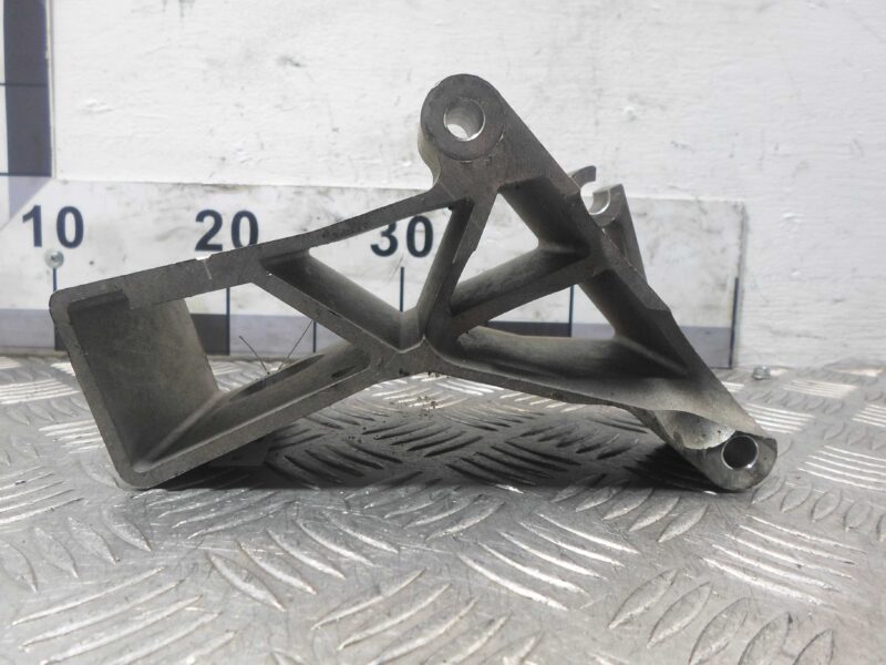 Изображение товара 114452 - 00114452 kronshtejn dvigatelya Volvo V50