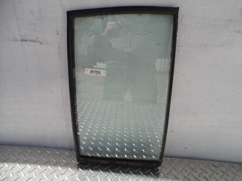 Изображение товара 114613 - 00114613 steklo dveri zadnej pravoj Isuzu Rodeo