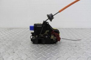 Изображение товара 114709 - 00114709 zamok dveri perednej pravoj 2