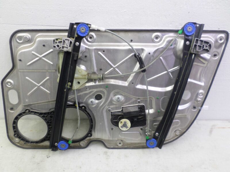 Изображение товара 114865 - 00114865 steklopodemnik perednij levyj Toyota Carina E