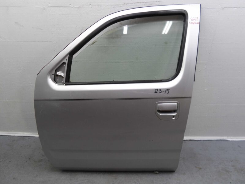 Изображение товара 115173 - 00115173 dver perednyaya levaya Renault Logan