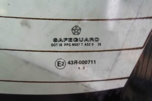 Изображение товара 115248 - 00115248 steklo zadnee 1