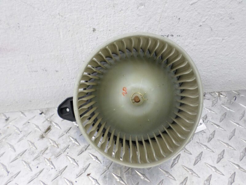 Изображение товара 115276 - 00115276 ventilyator otopitelya (motorchik pechki)