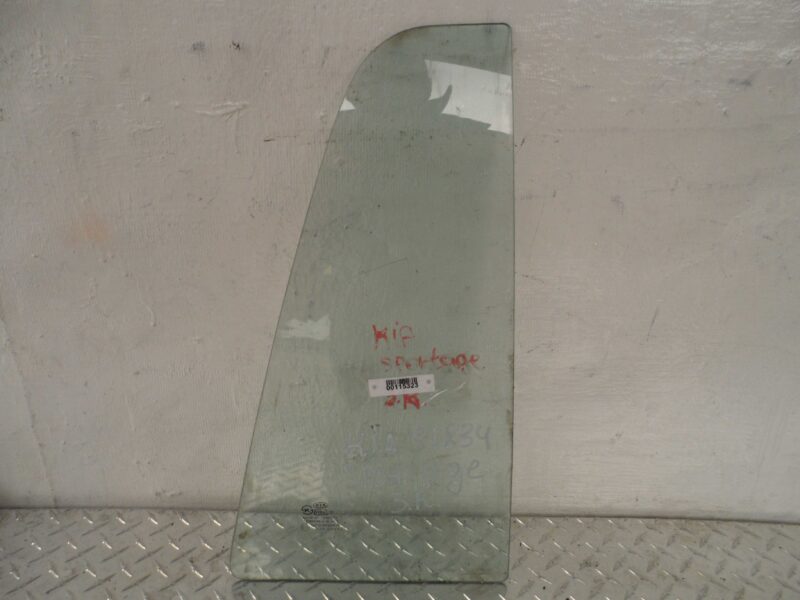 Изображение товара 115323 - 00115323 steklo dveri zadnej pravoj Alfa Romeo 156